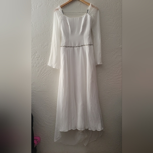 Jim Hjelm Visions Wedding Dress Size 2 Style 4101 Chiffon And Satin - Picture 1 of 16